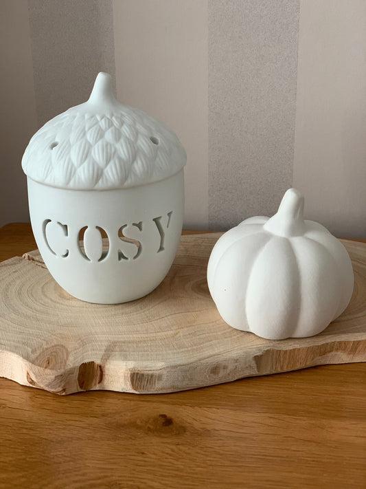 Acorn Tea light Holder