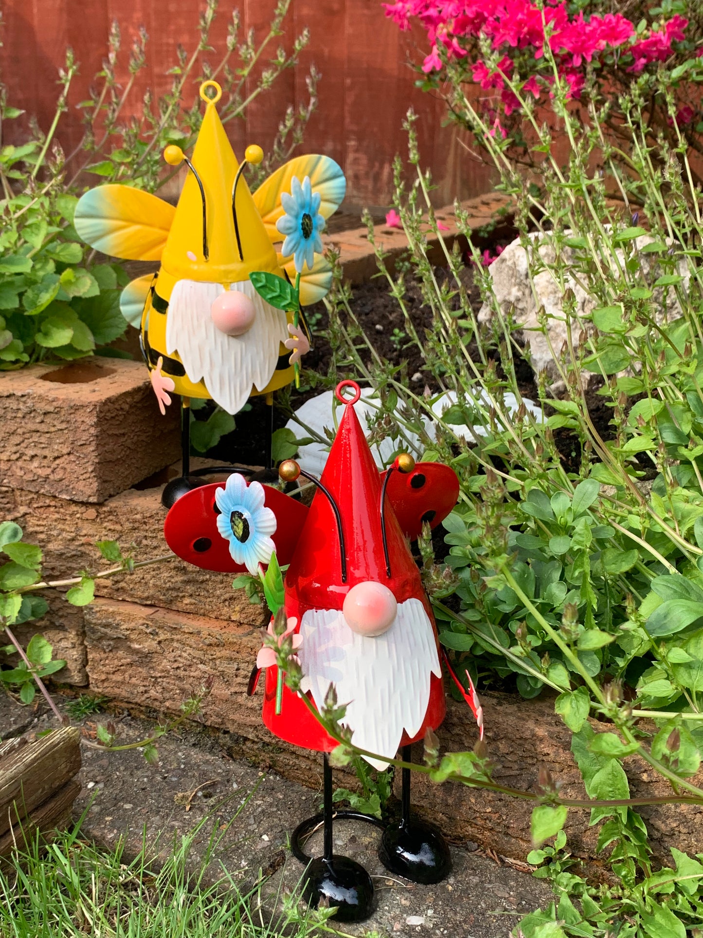 Bright Eyes Metal Medium Bumble Bee Gnome