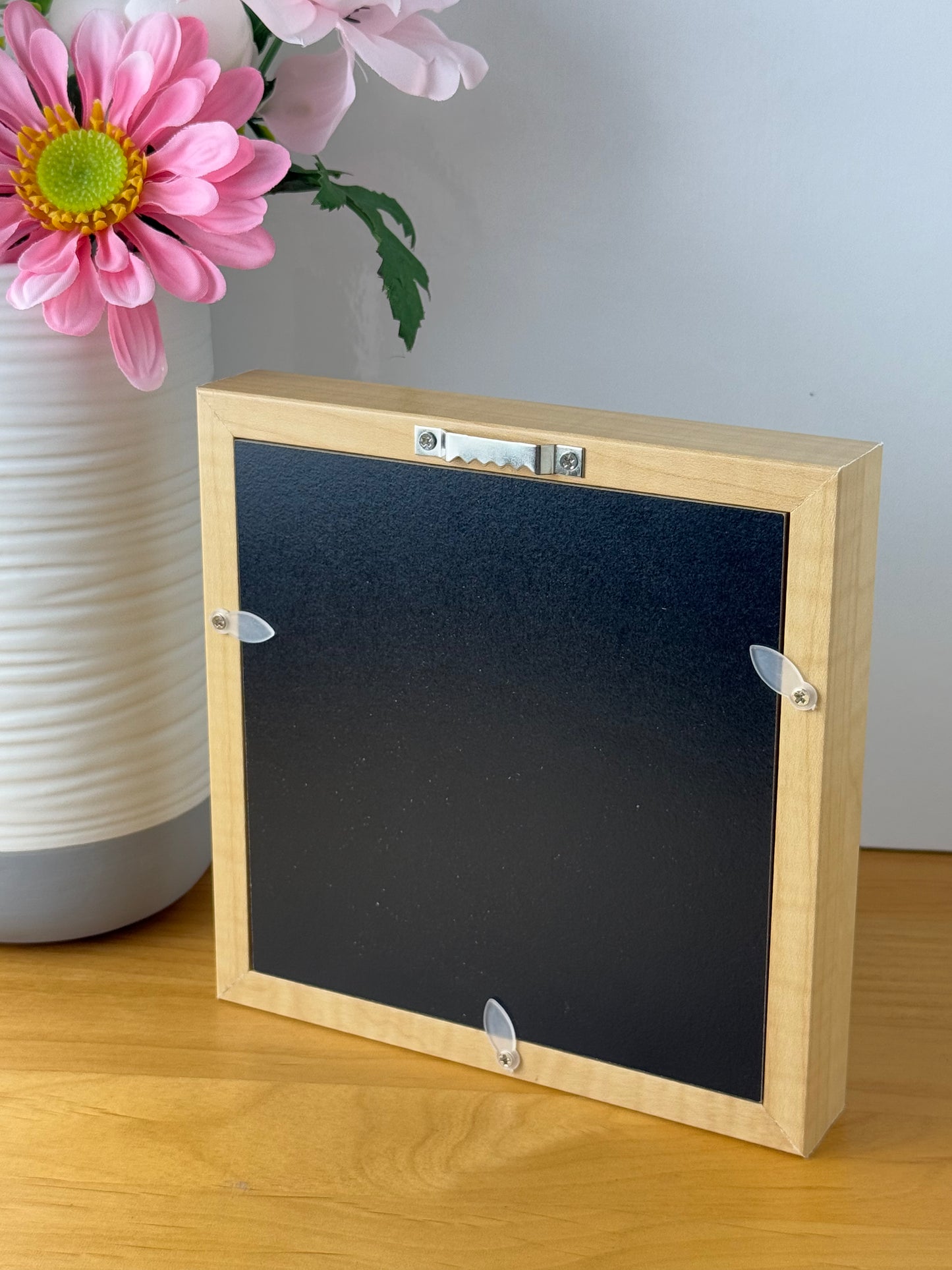 Pebble Frame - Robins appear when loved ones are near