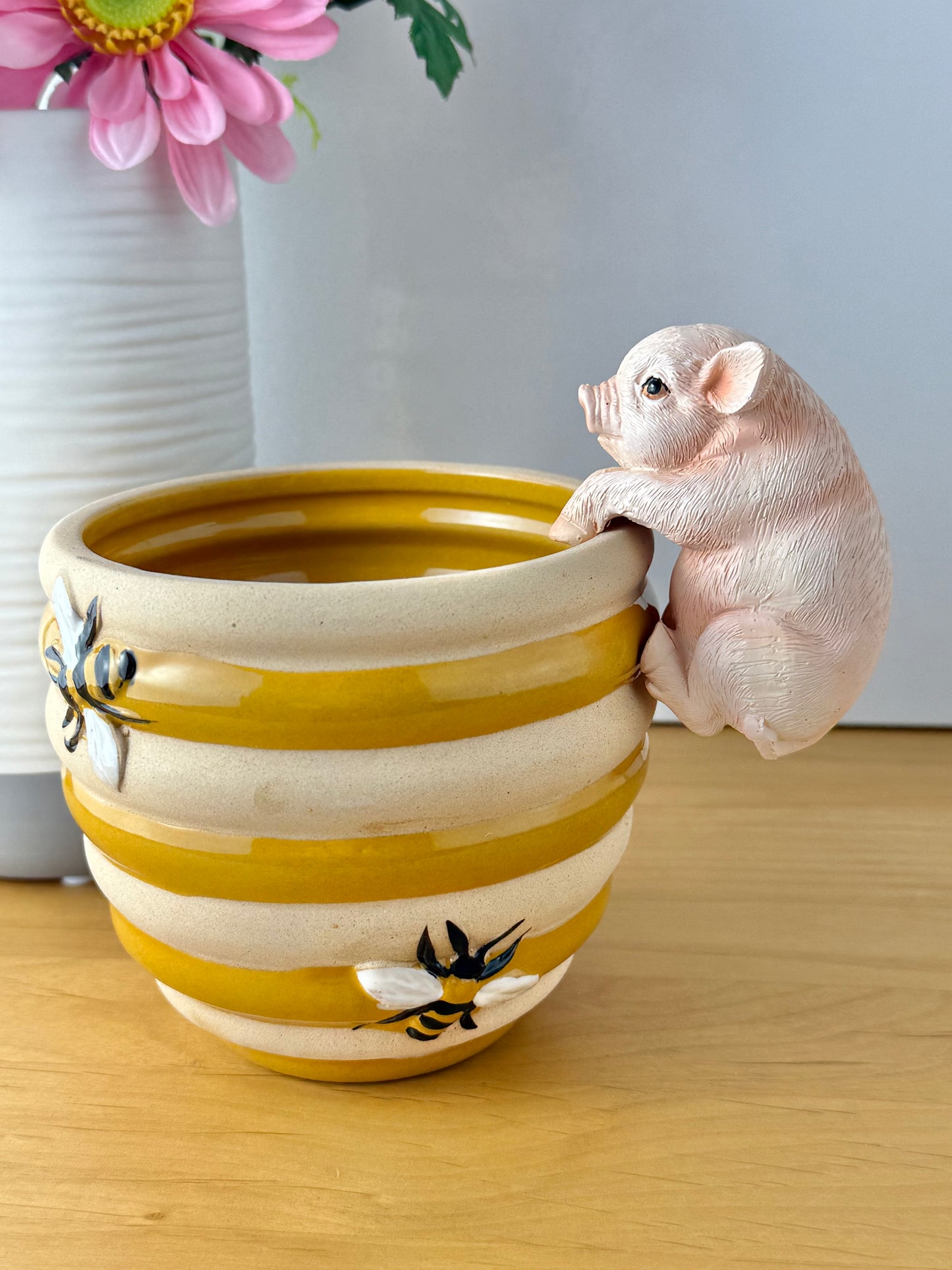 Pink Pig Plant Pot Hanger