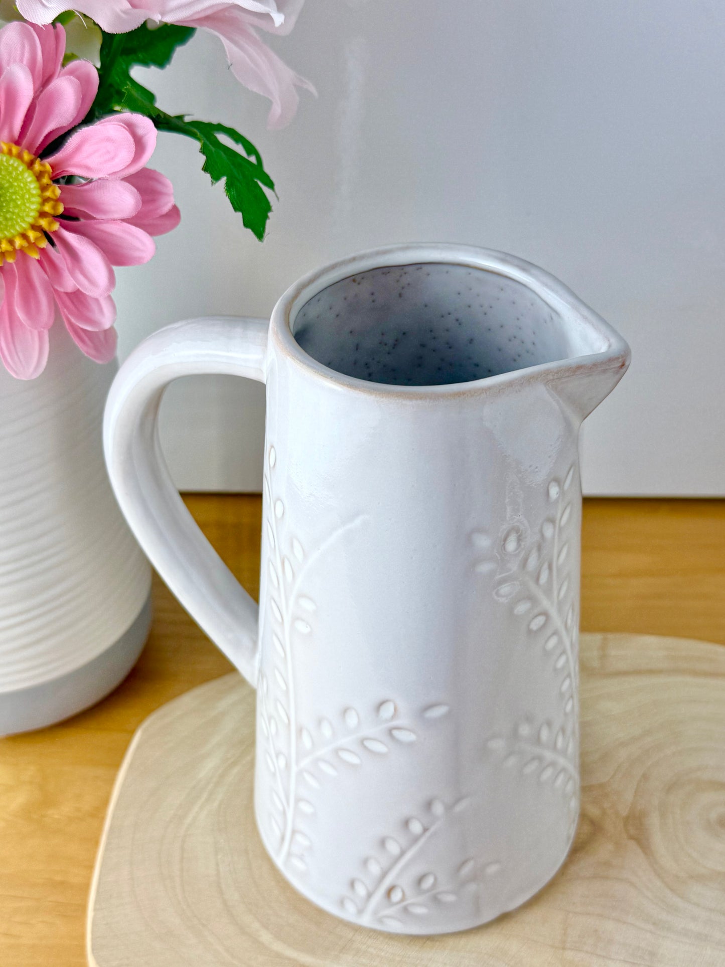Leaf design Jug - 2 sizes