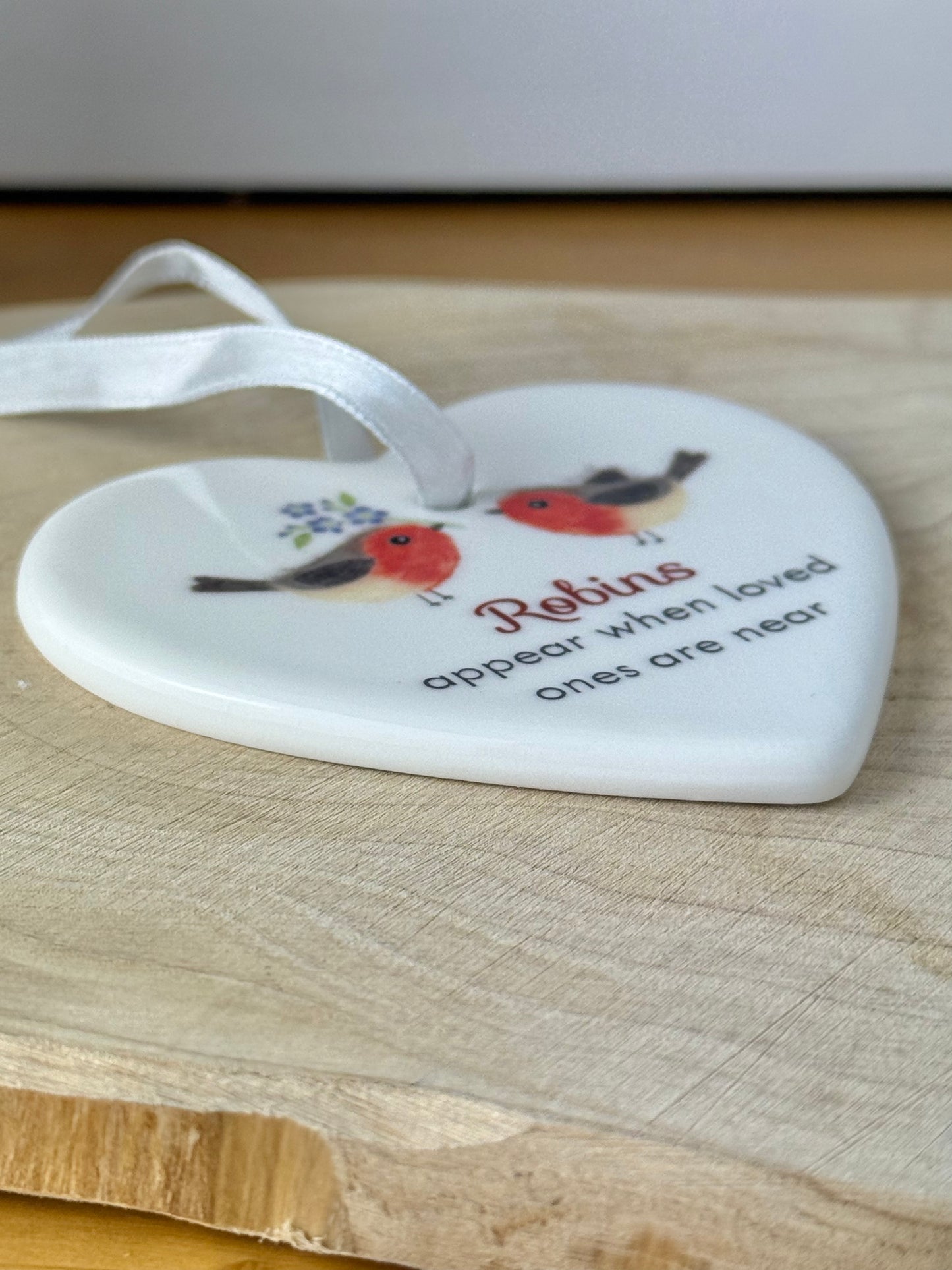 Robin hanging heart - Robins appear when loved ones are near
