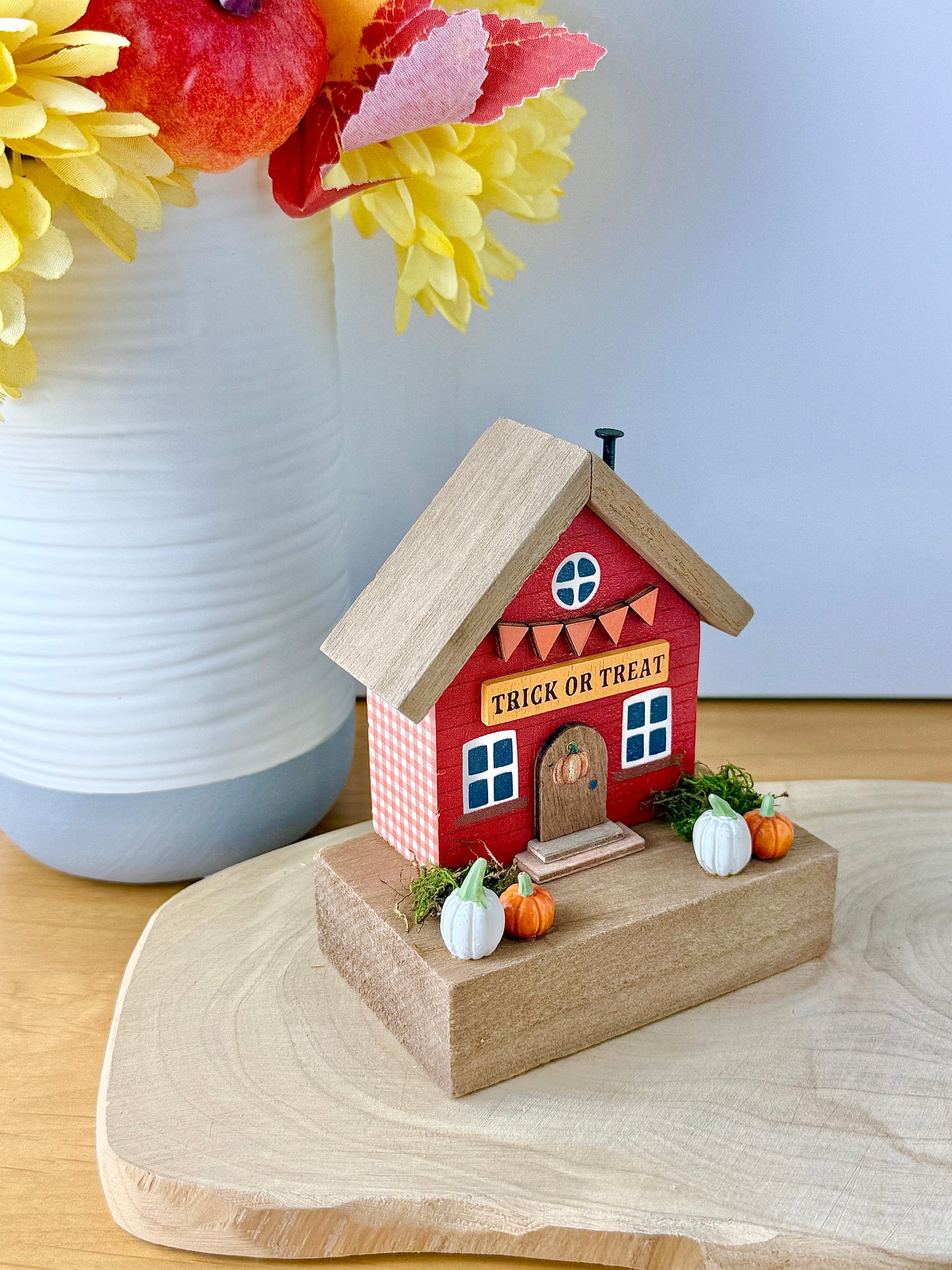 Autumn Wooden House - Trick or Treat
