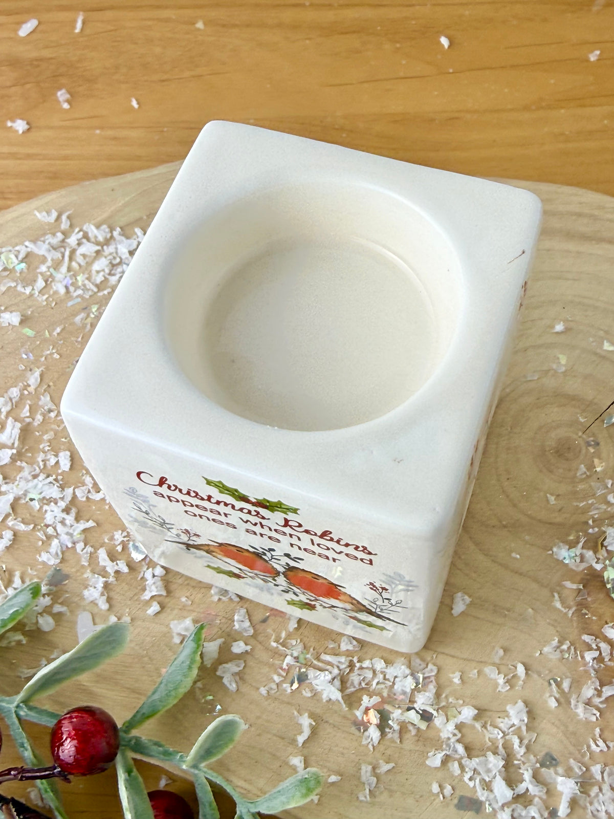 Winter Robins Tea Light Holder
