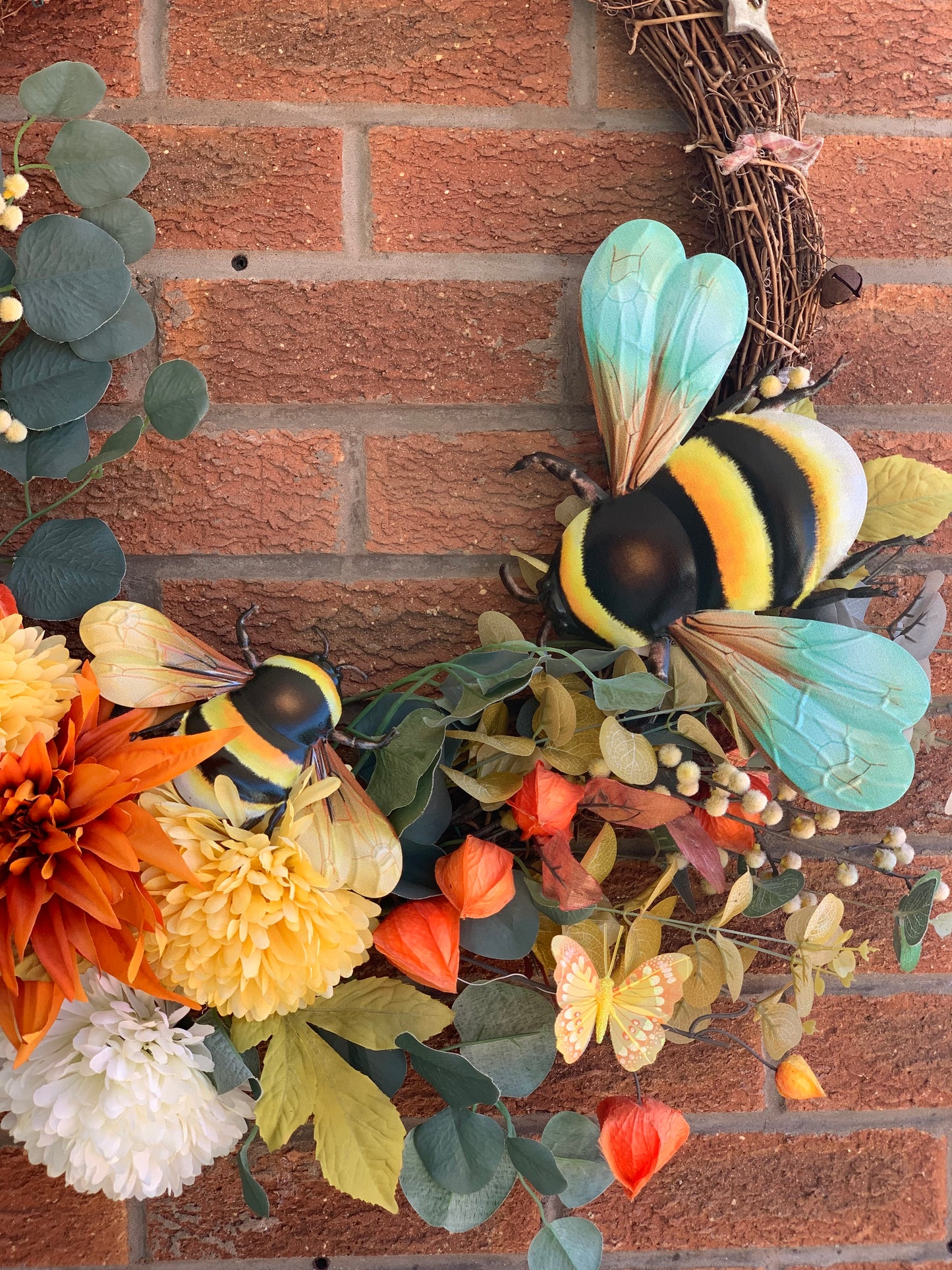 Bumble Bee - Medium