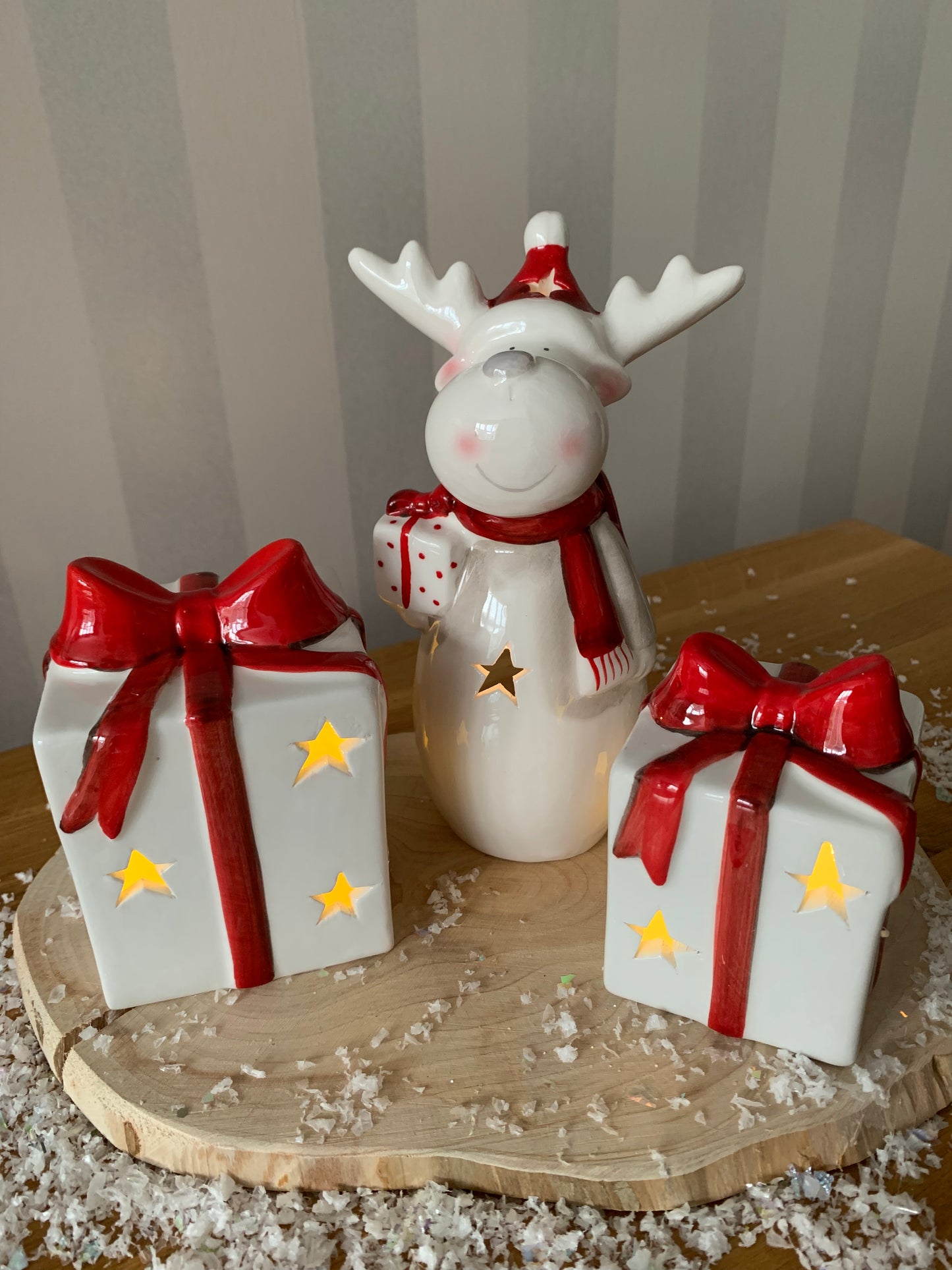 Red & White Christmas LED Parcel - Small & Large