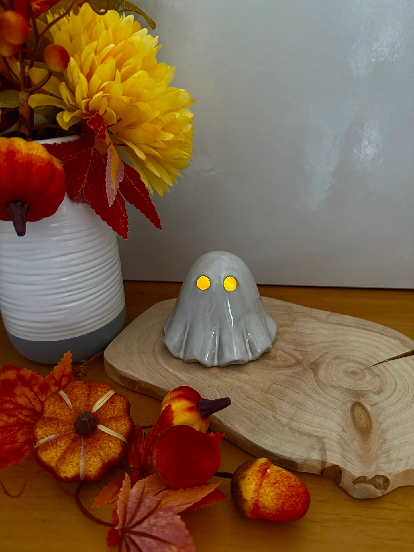 Light up Ceramic Ghost - 2 sizes