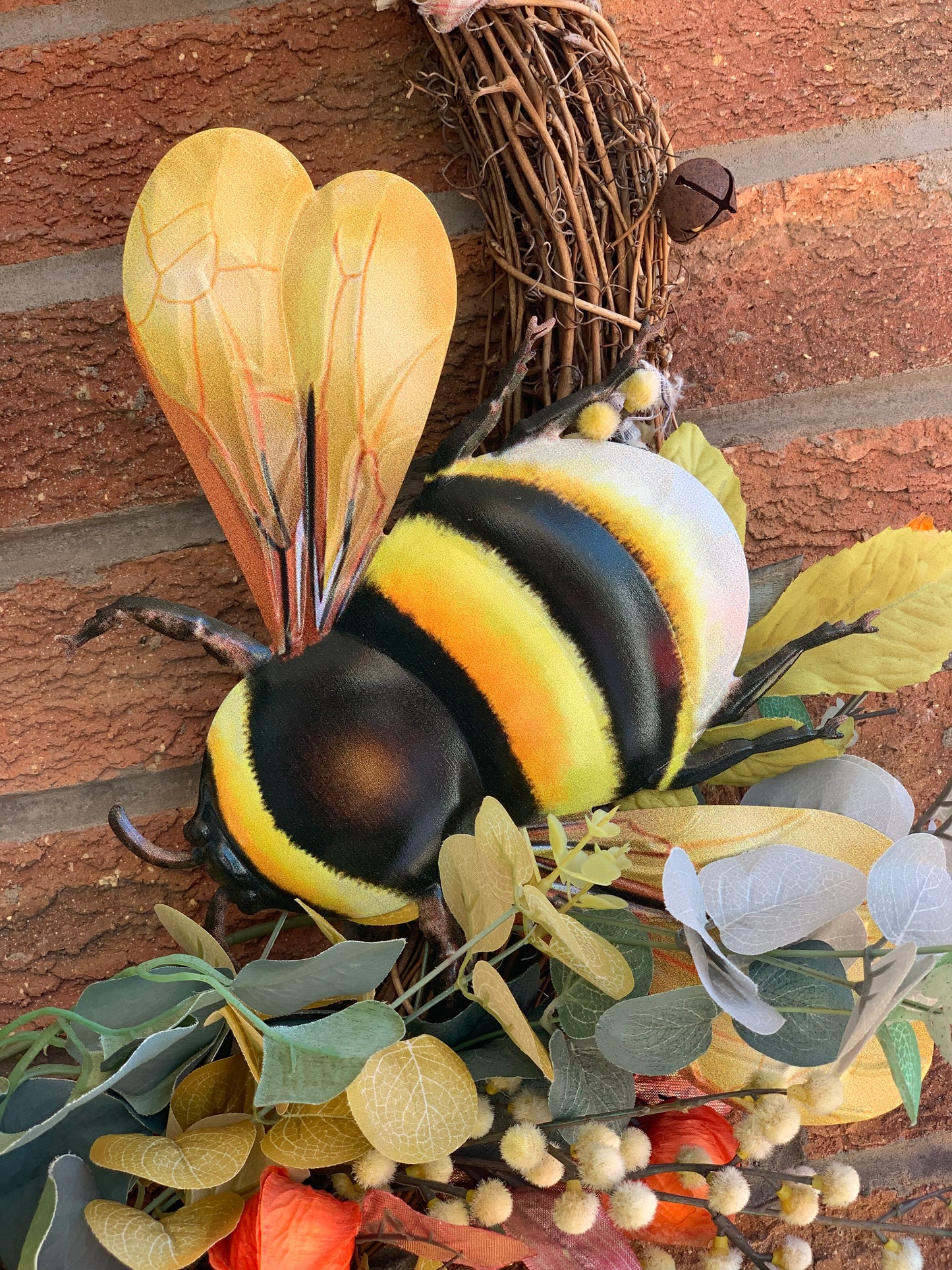Bumble Bee - Medium
