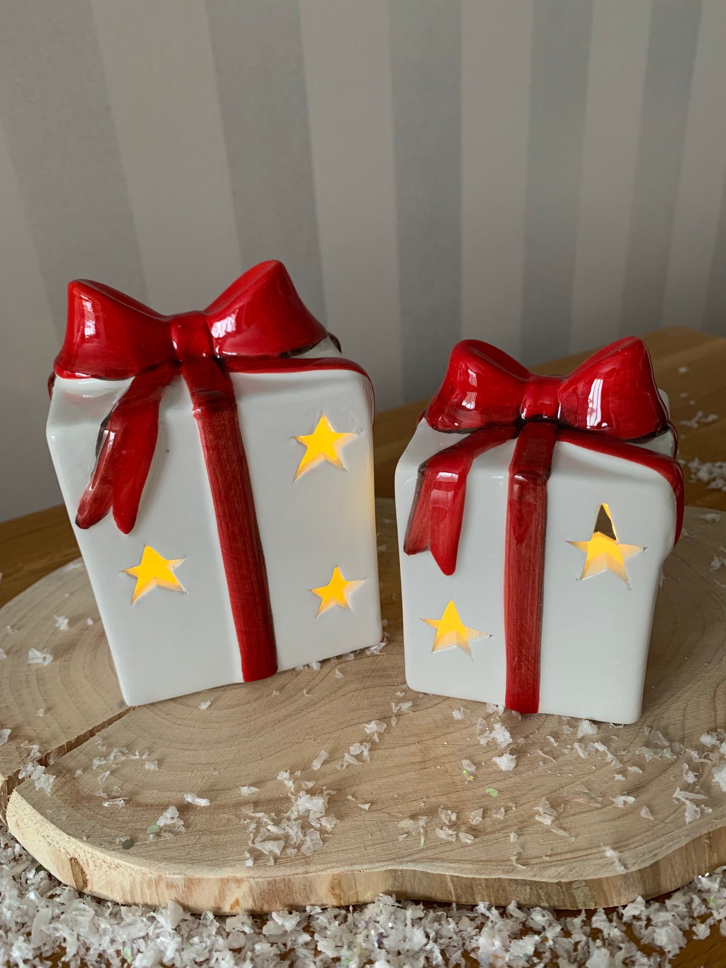 Red & White Christmas LED Parcel - Small & Large