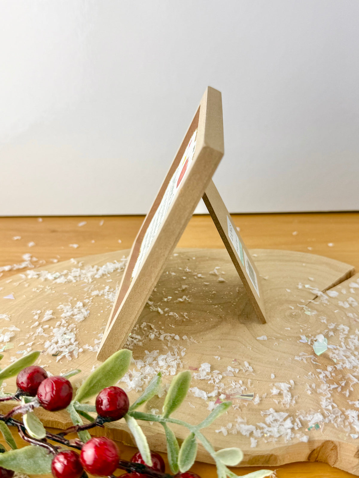 Festive Fun red & white novelty wooden easel signs
