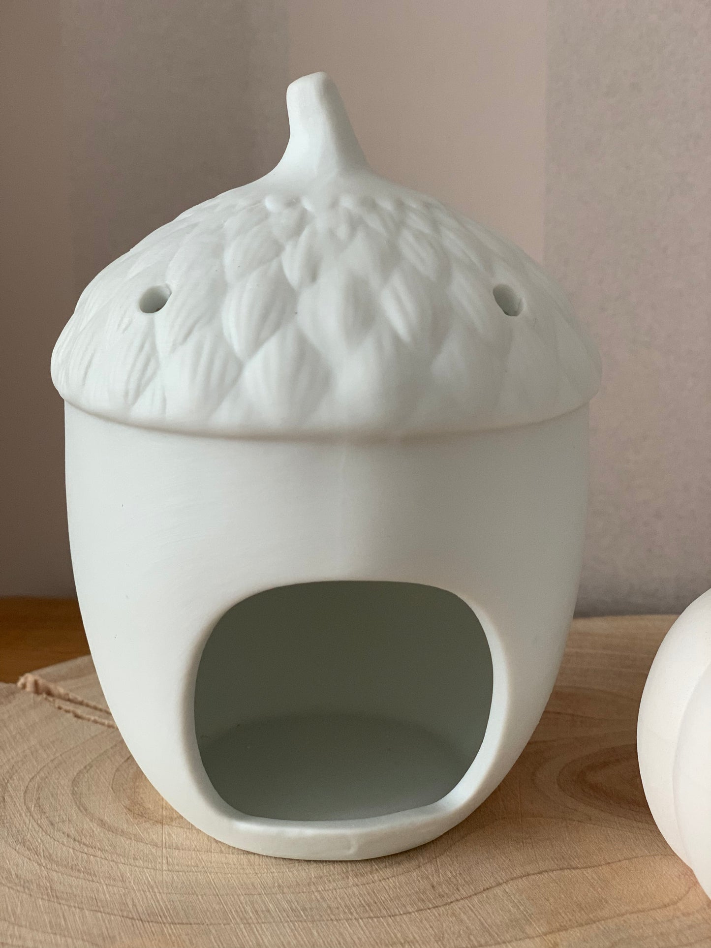 Acorn Tea light Holder