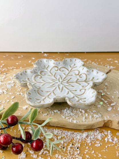 Natural Snowflake Ceramic Plate