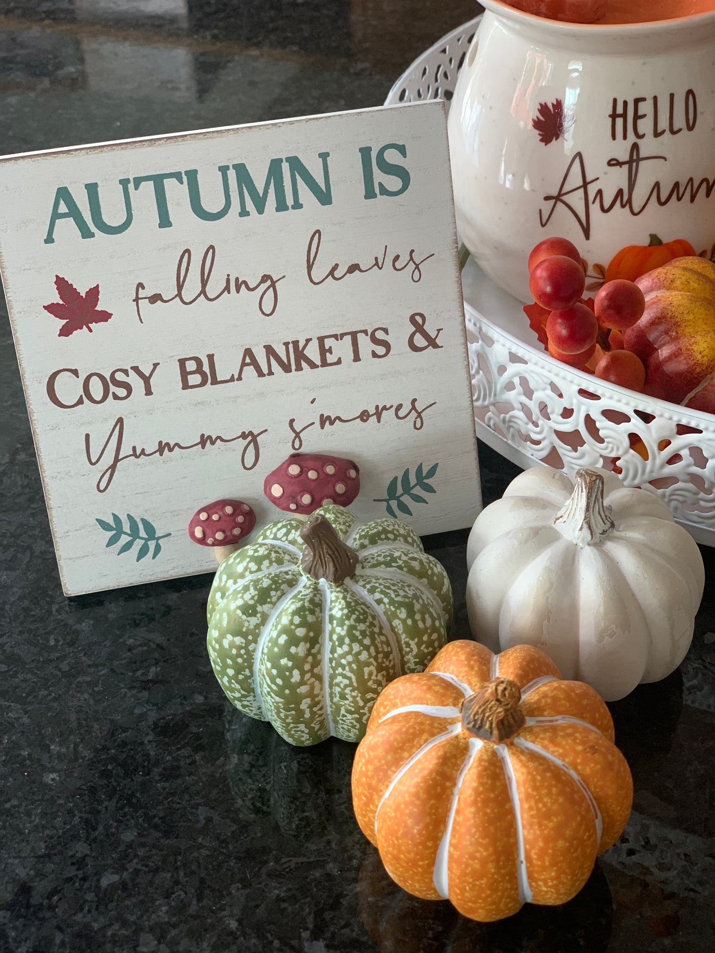 Set of 3 ceramic pumpkins