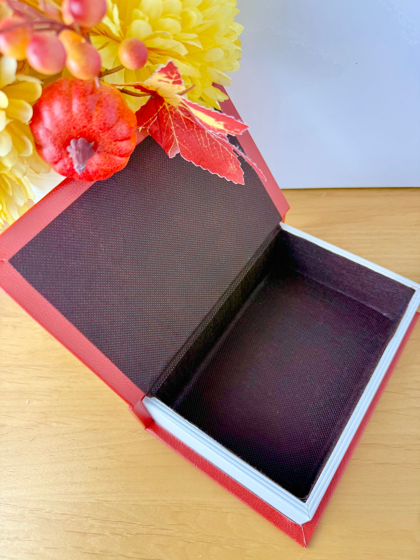Cosy Chapter Wooden Book Box - Sweater Weather Stories