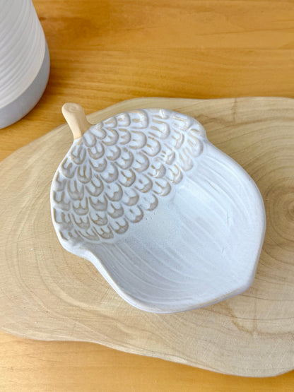Acorn porcelain decorative tray