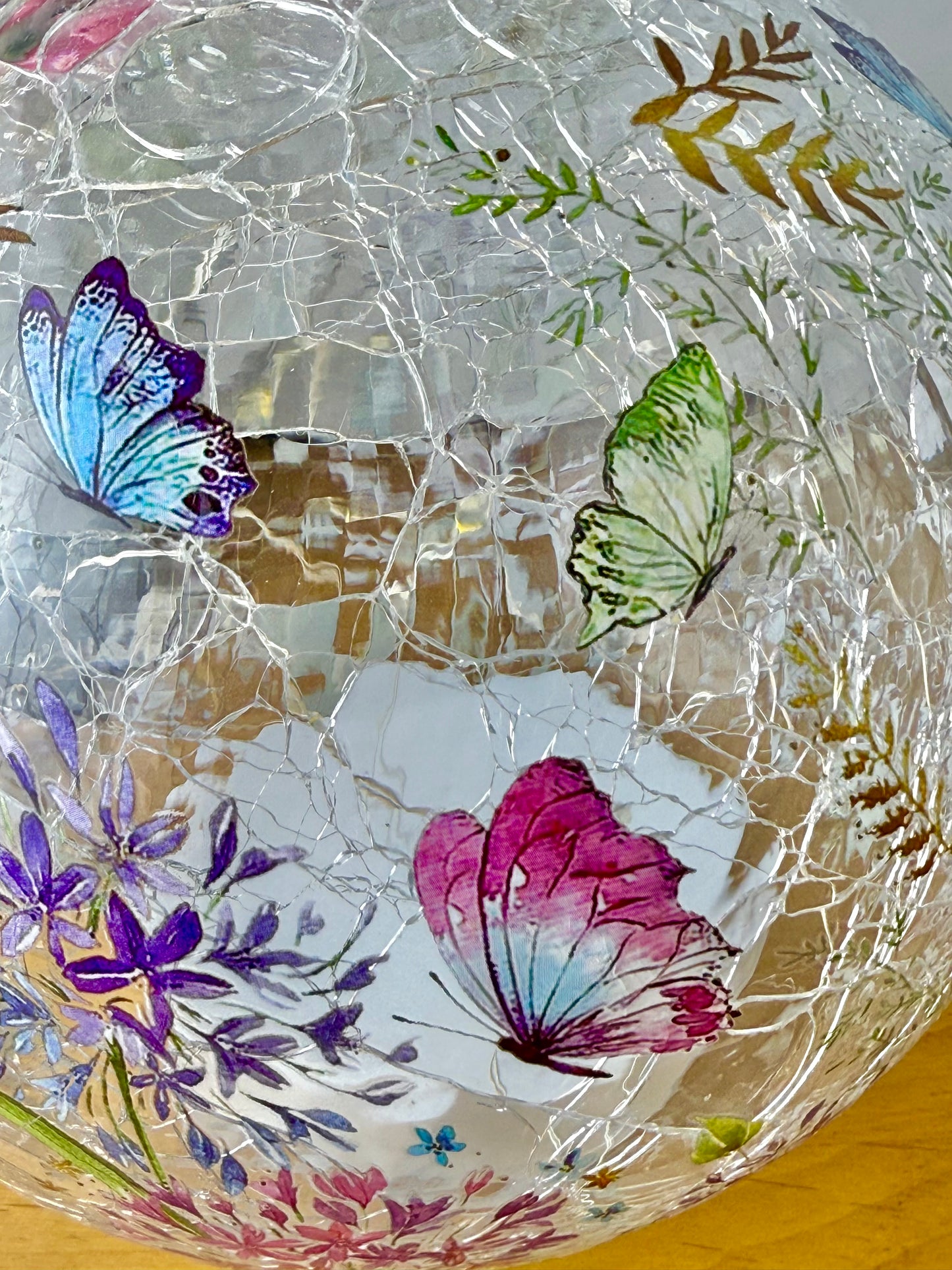 Floral Butterfly Light up Glass Ball