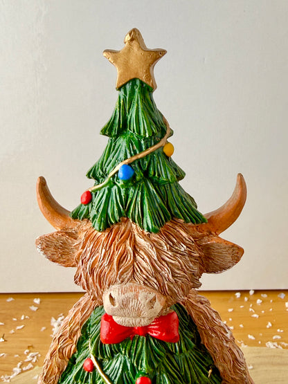 Highland Cow Christmas Tree - 2 Sizes