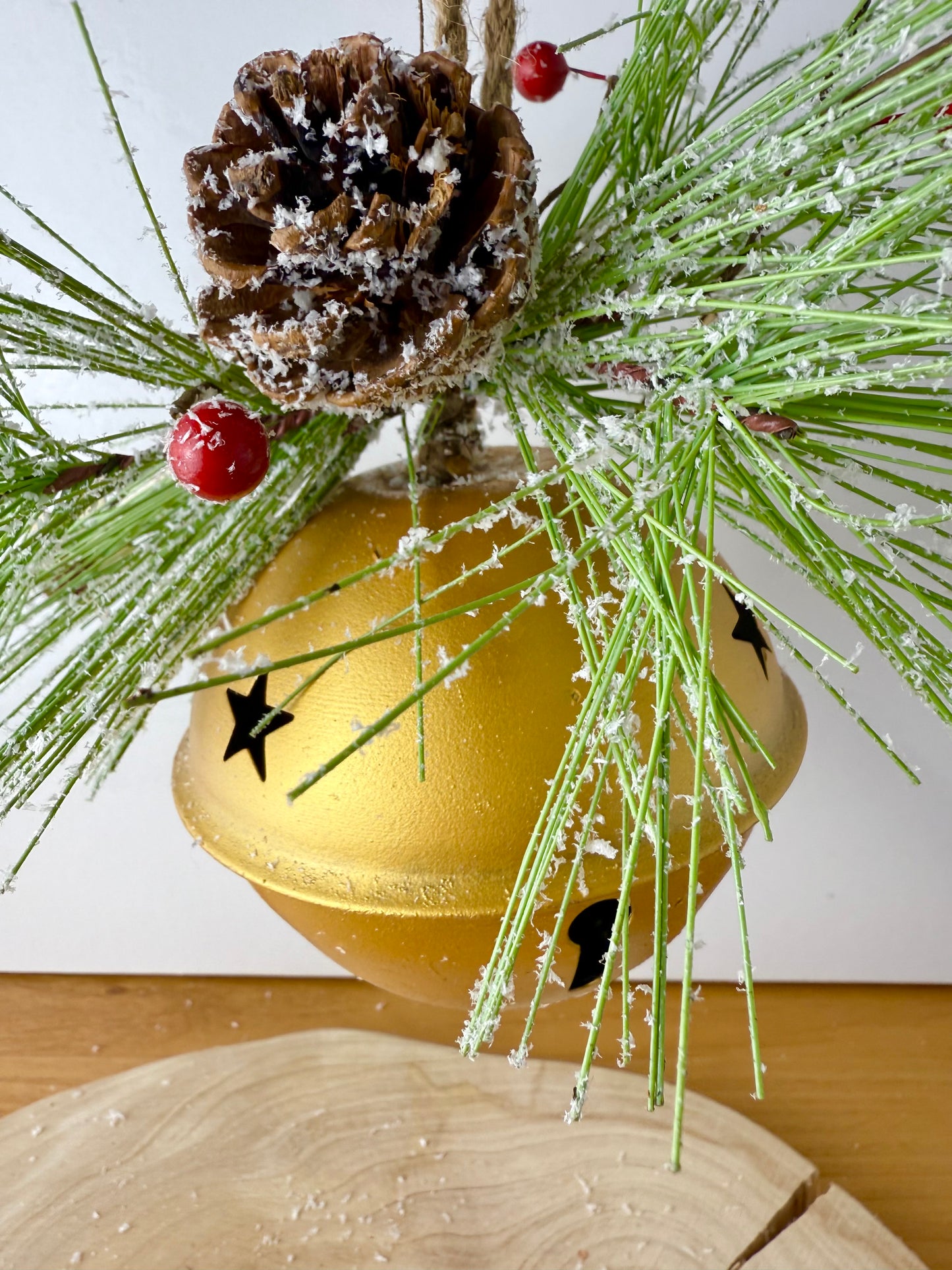 Metal Gold Christmas Bell