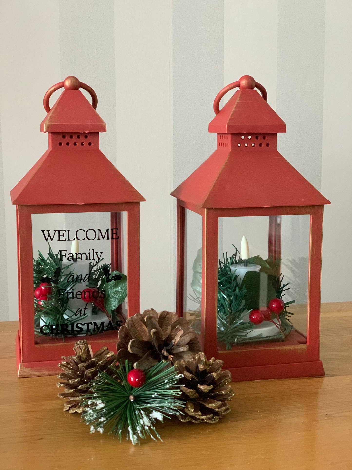 Christmas LED Flame Red & Gold Lantern