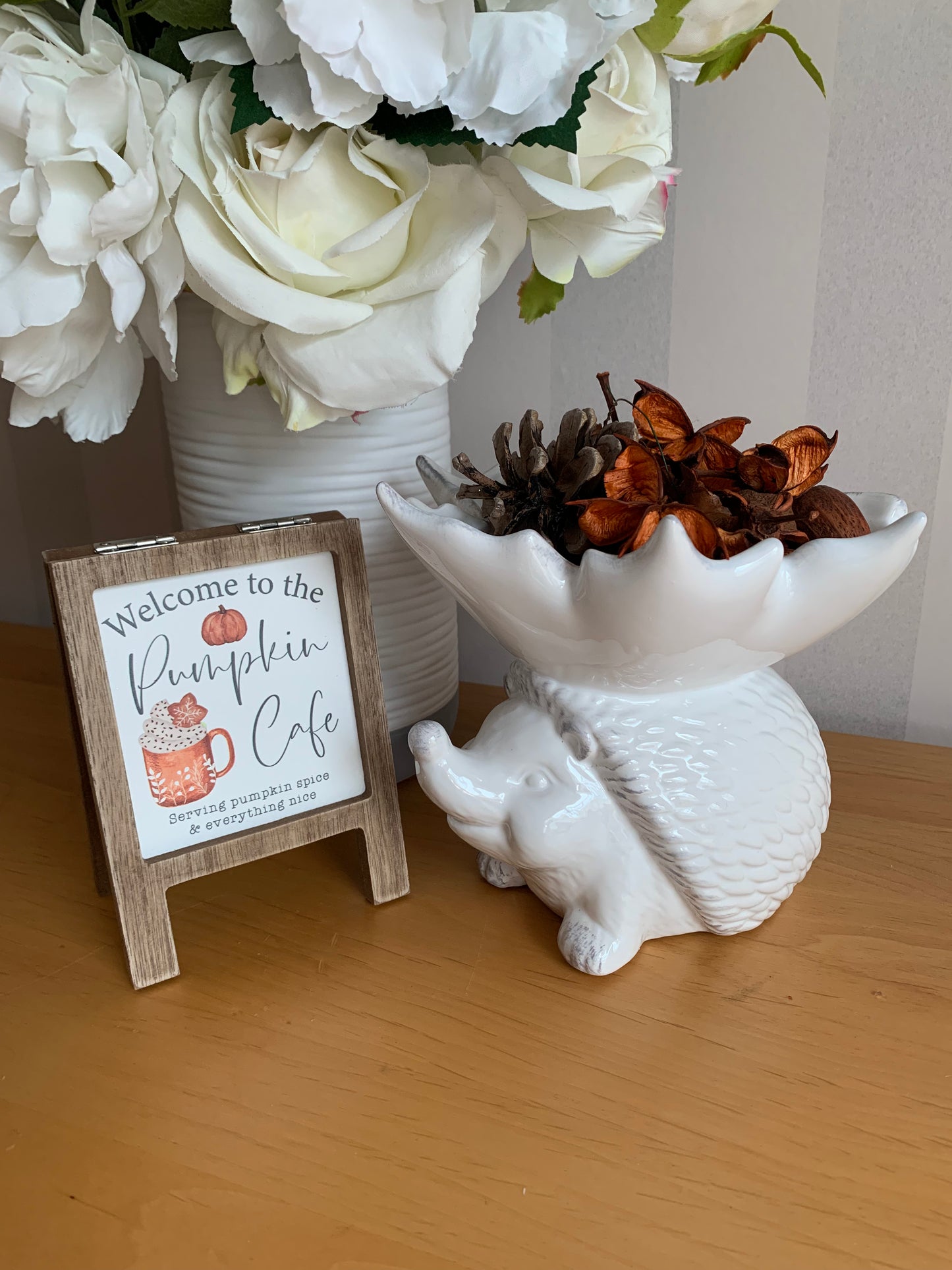 Ceramic Leaf on Hedgehog Dish