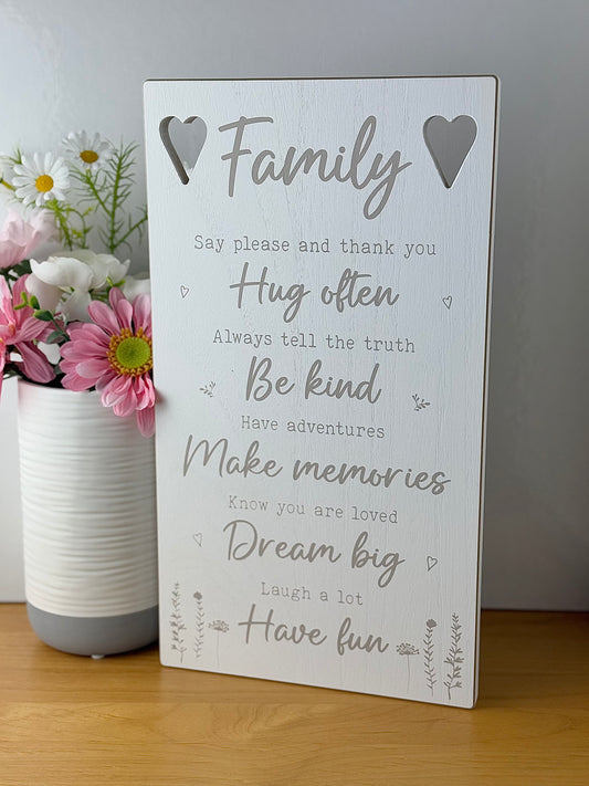 Family Rules Plaque - white, wooden with heart cutouts