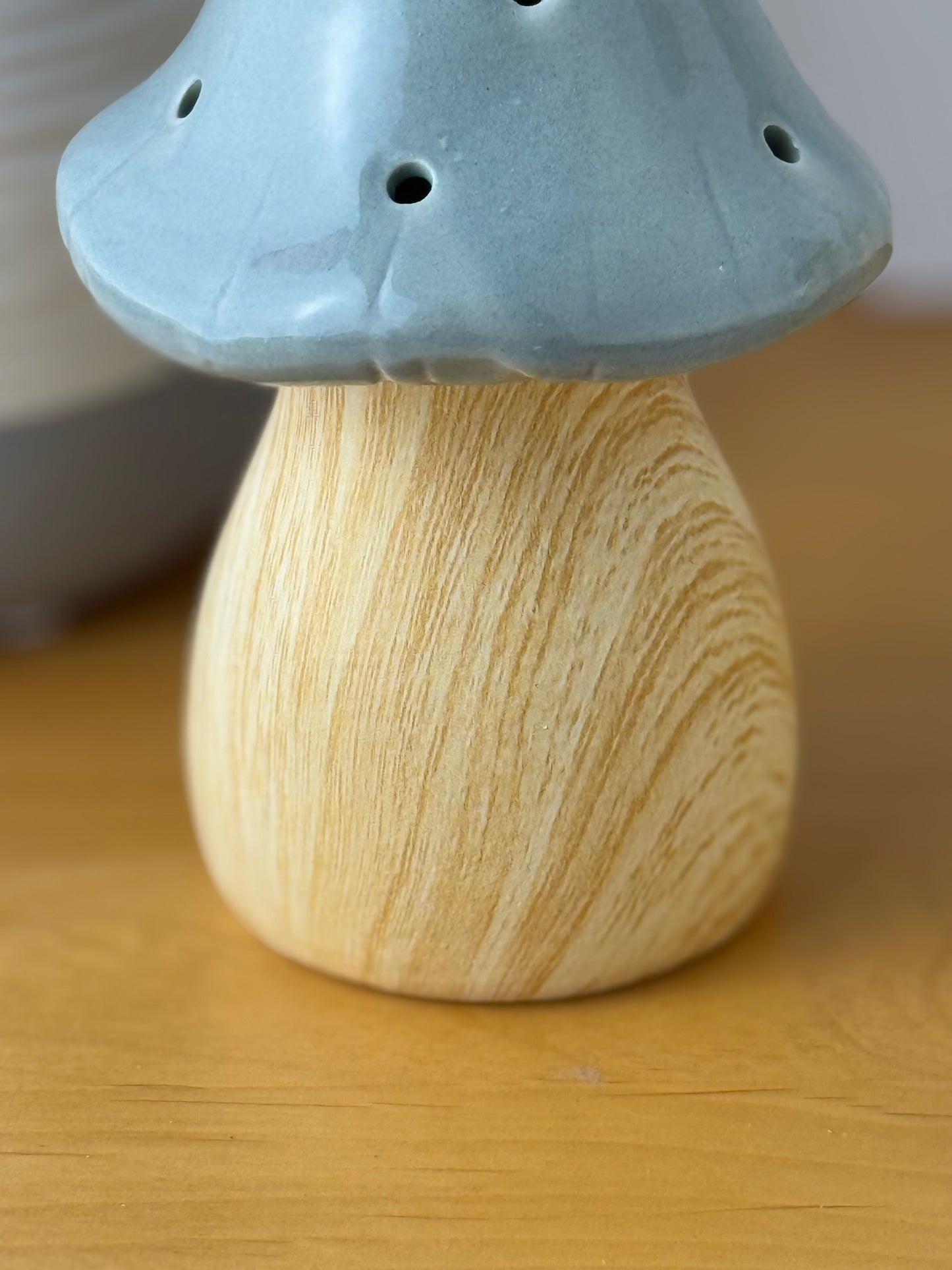 Mushroom Glow Lamp - Grey