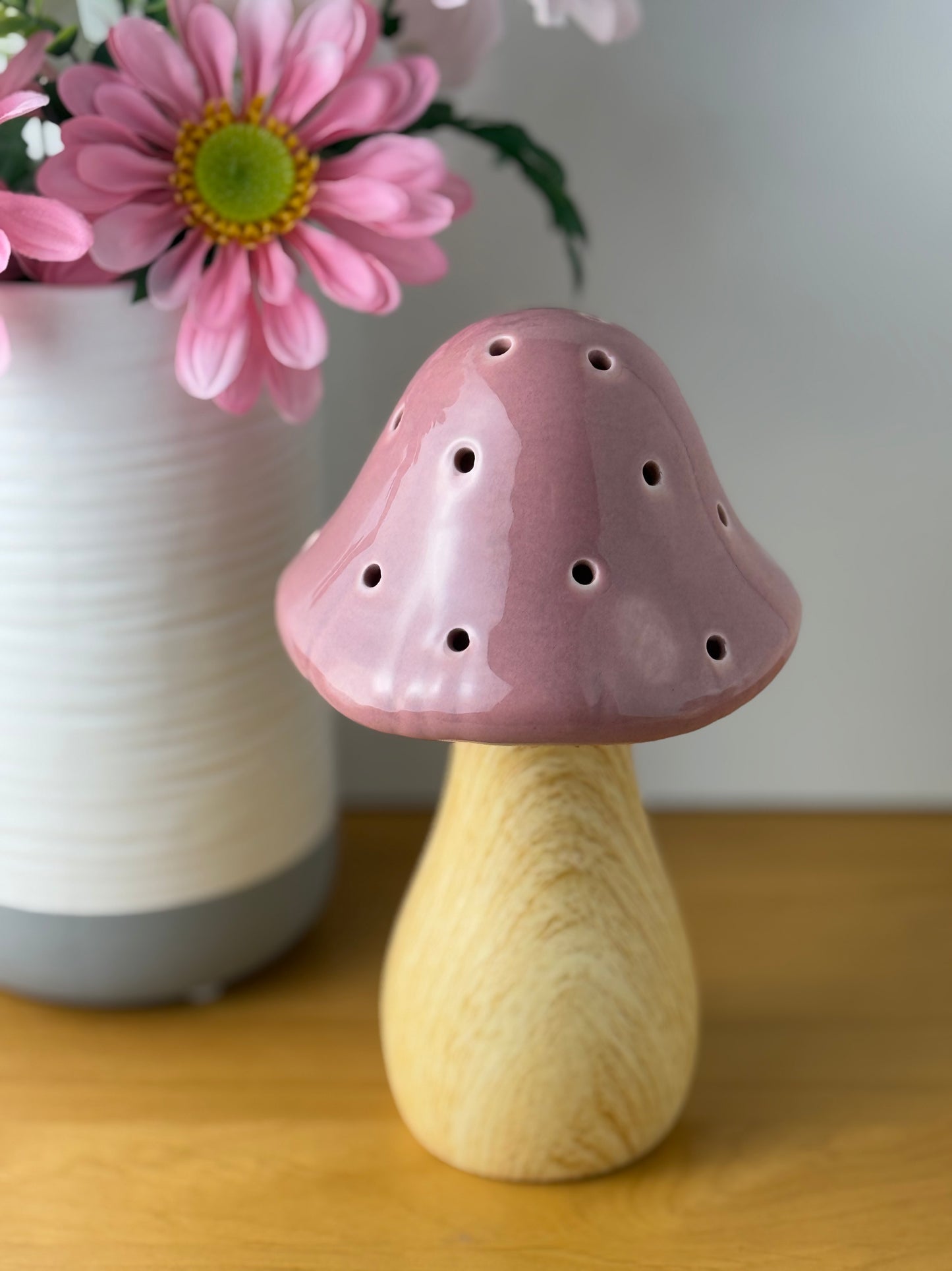 Mushroom Glow Lamp - Pink