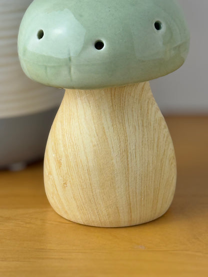 Mushroom Glow Lamp - Sage