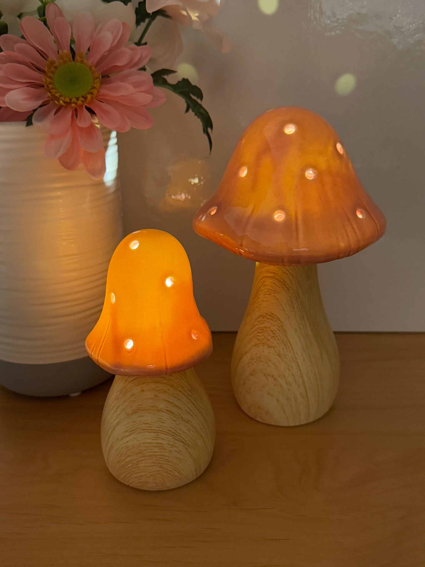 Mushroom Glow Lamp - Pink