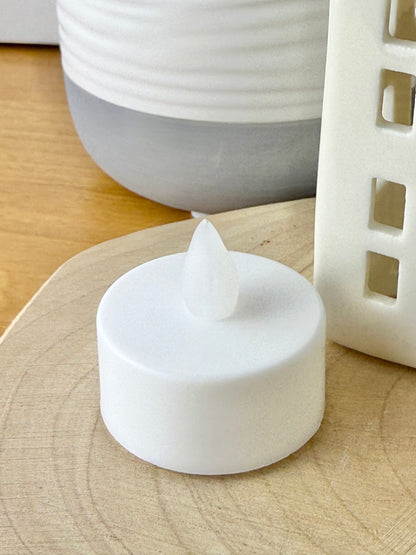 White ceramic T-light holder