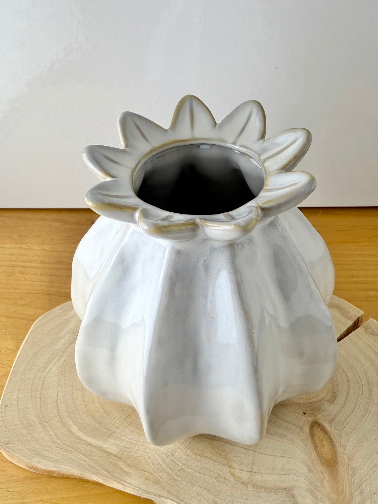 Natural Poppy Bud Vase - 2 sizes