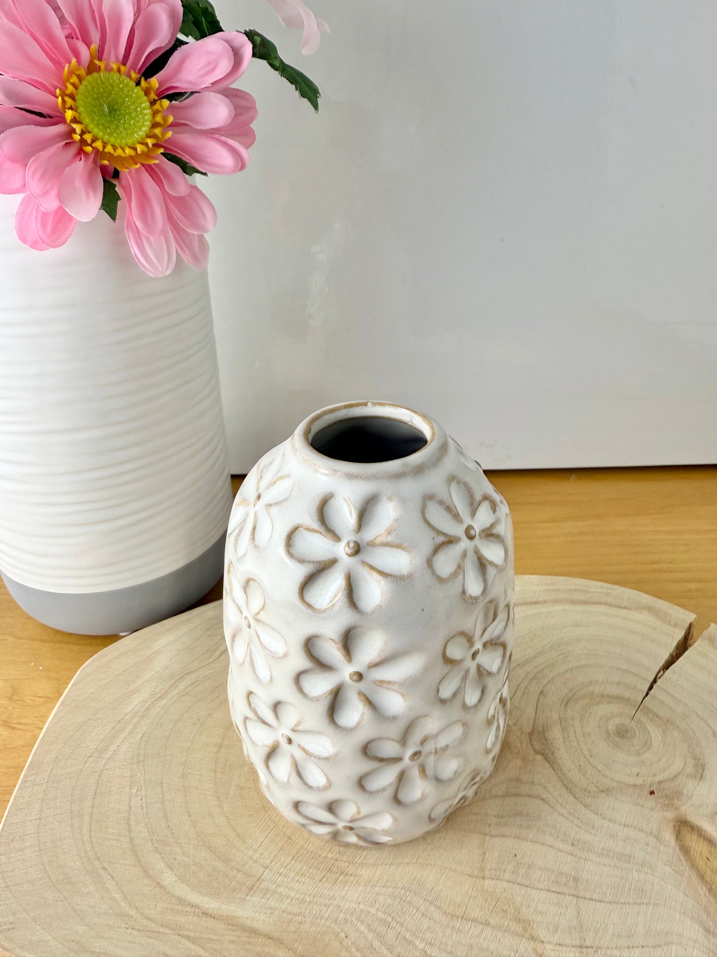 Ceramic Daisy Vase - 2 sizes