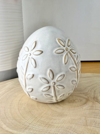 Ceramic Daisy flower egg