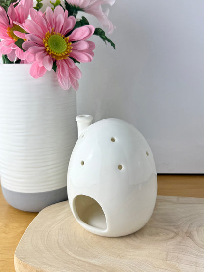 White Egg House T-Light holder