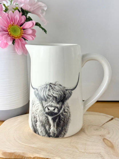 Highland Cow Flower Vase
