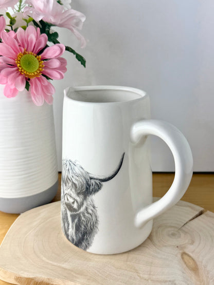 Highland Cow Flower Vase