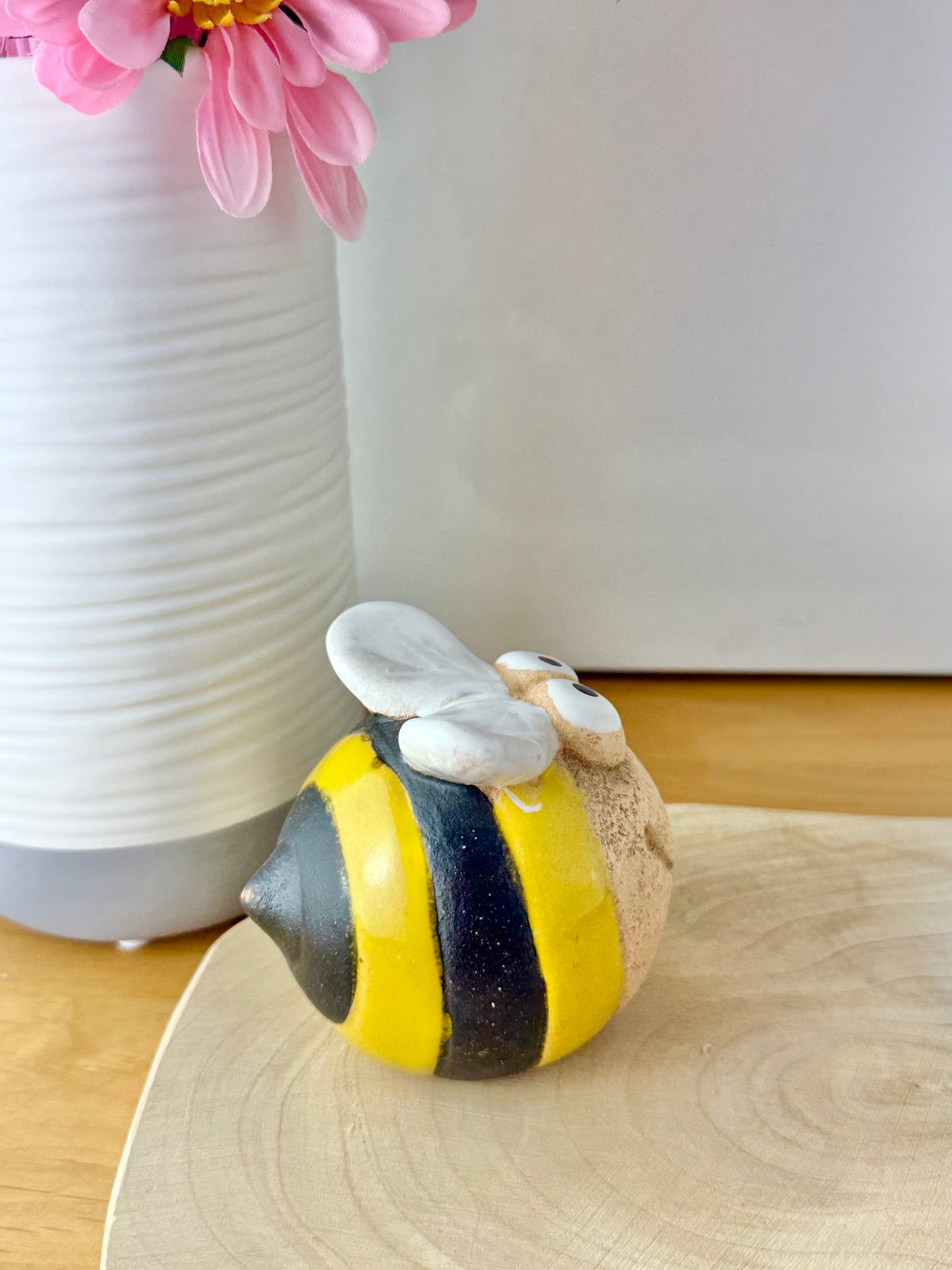 Round Happy Bumble Bee