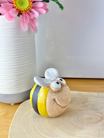 Round Happy Bumble Bee