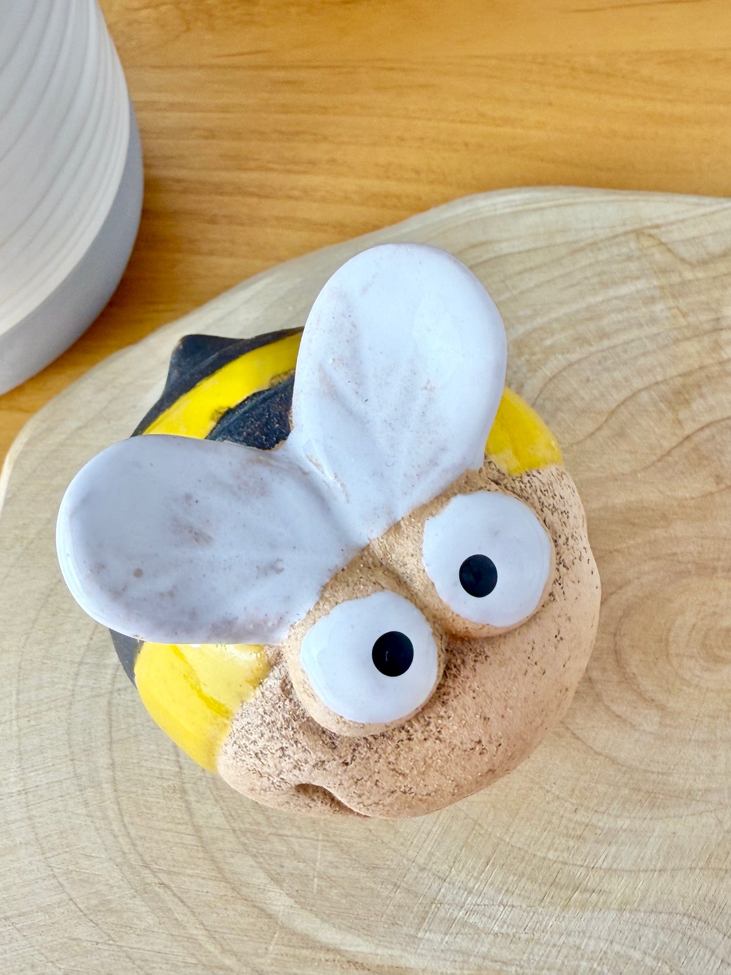 Round Happy Bumble Bee