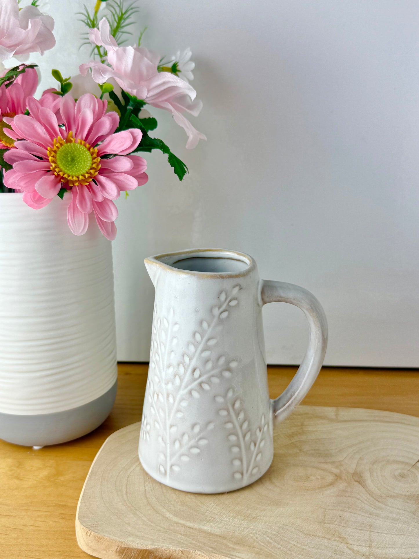 Leaf design Jug - 2 sizes