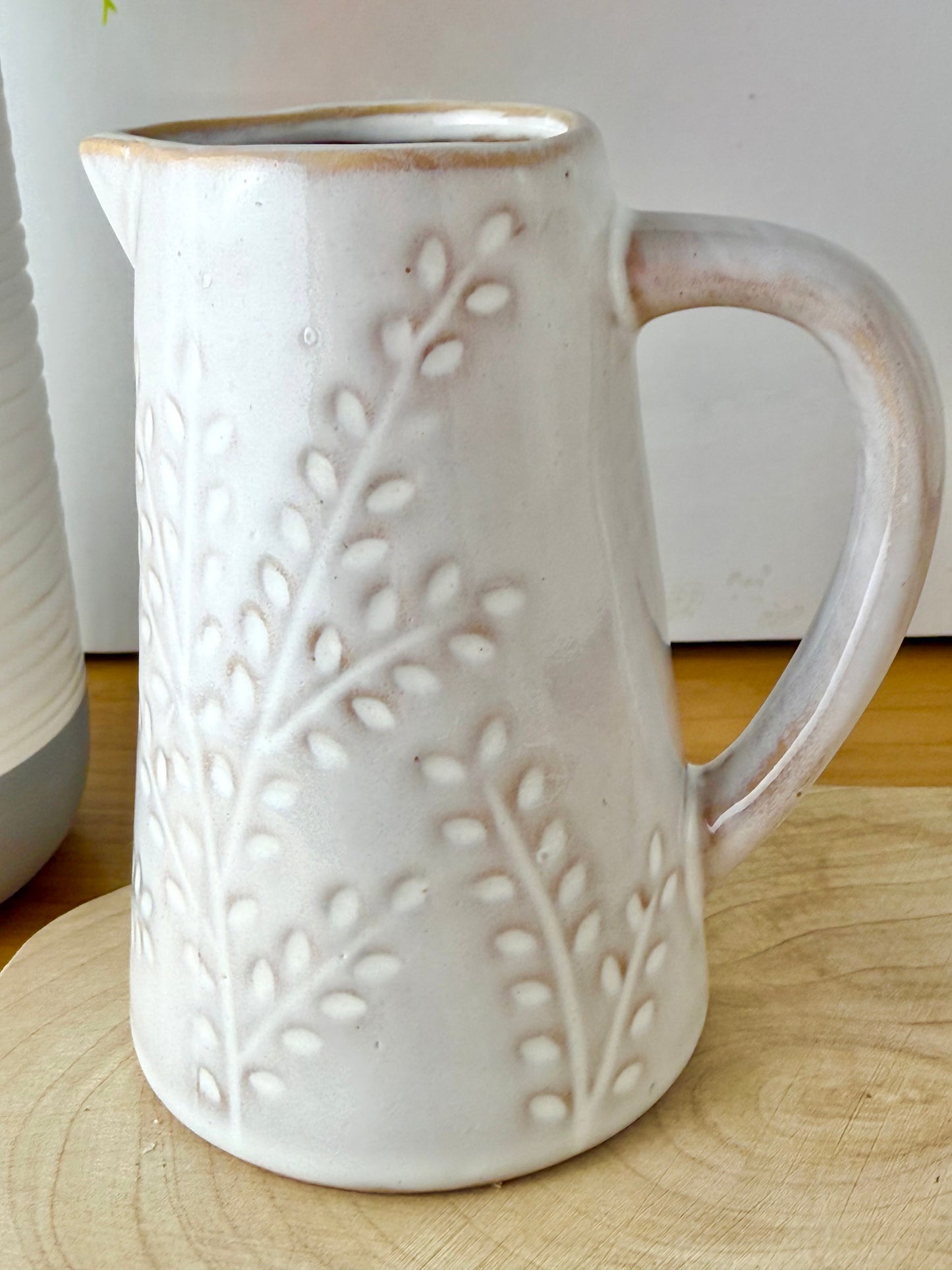 Leaf design Jug - 2 sizes