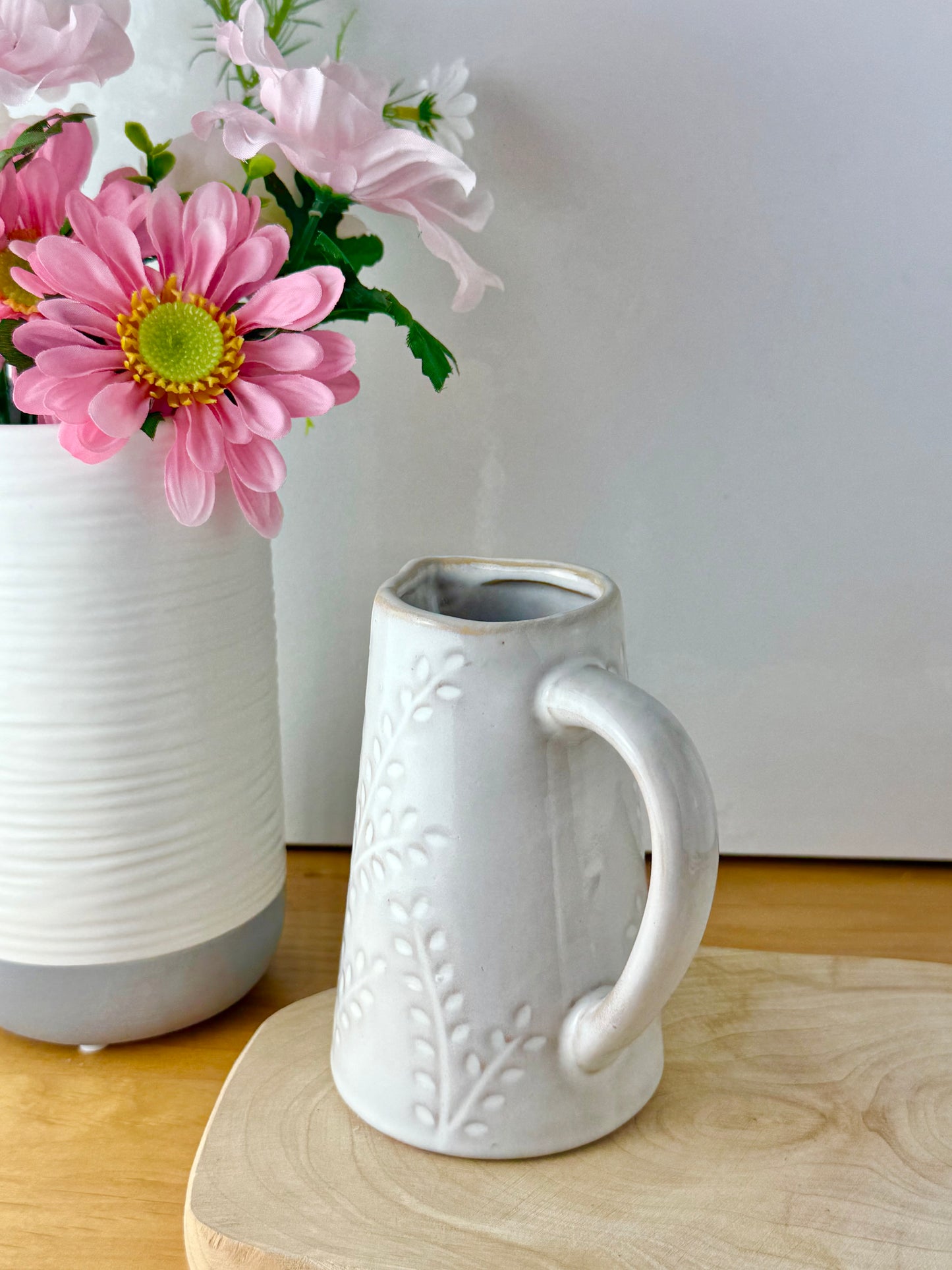 Leaf design Jug - 2 sizes