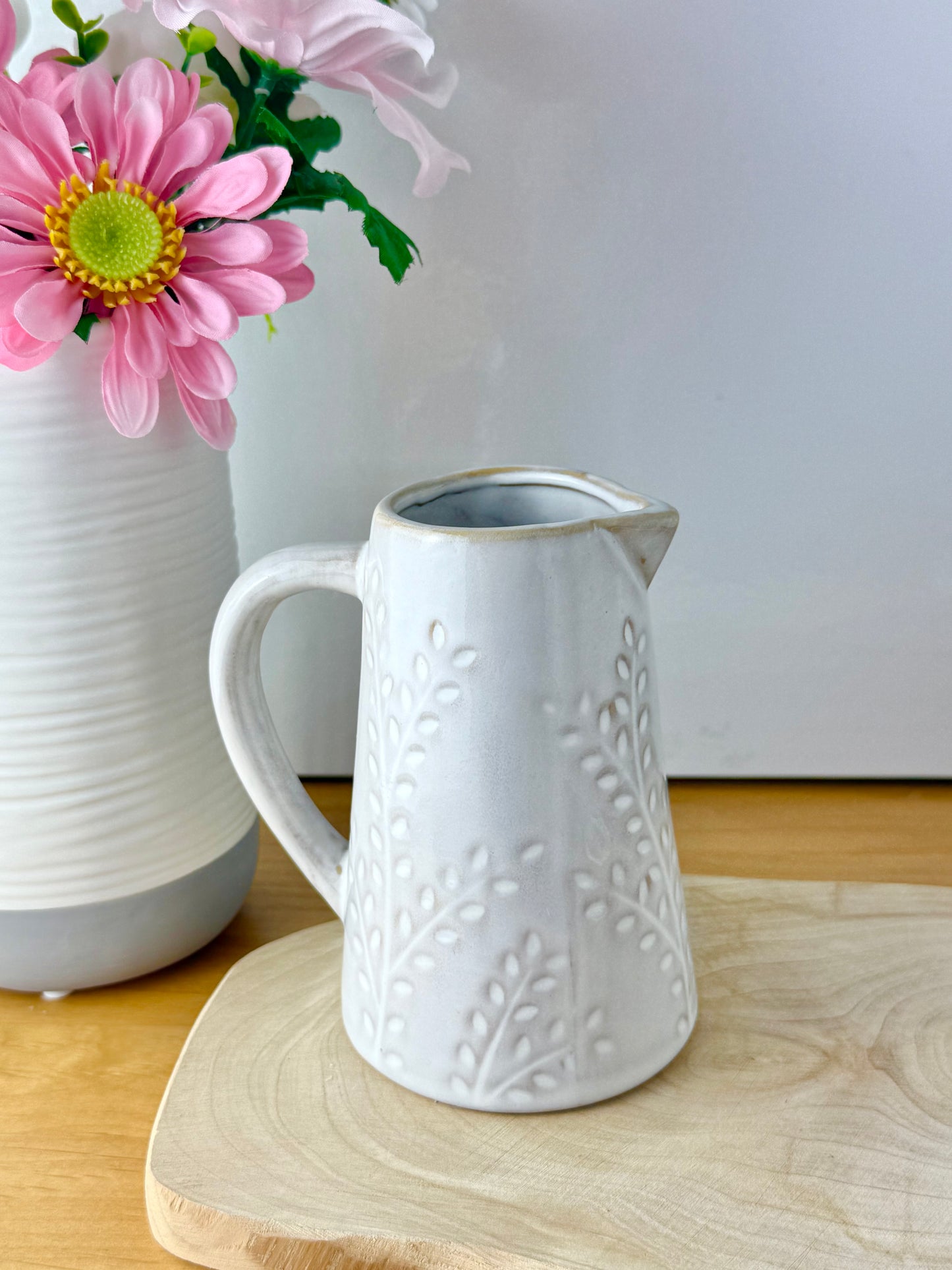 Leaf design Jug - 2 sizes