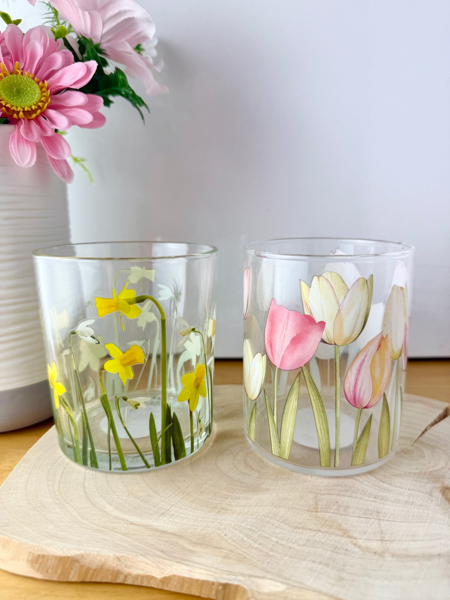 Tulips Glass T-Light Jar