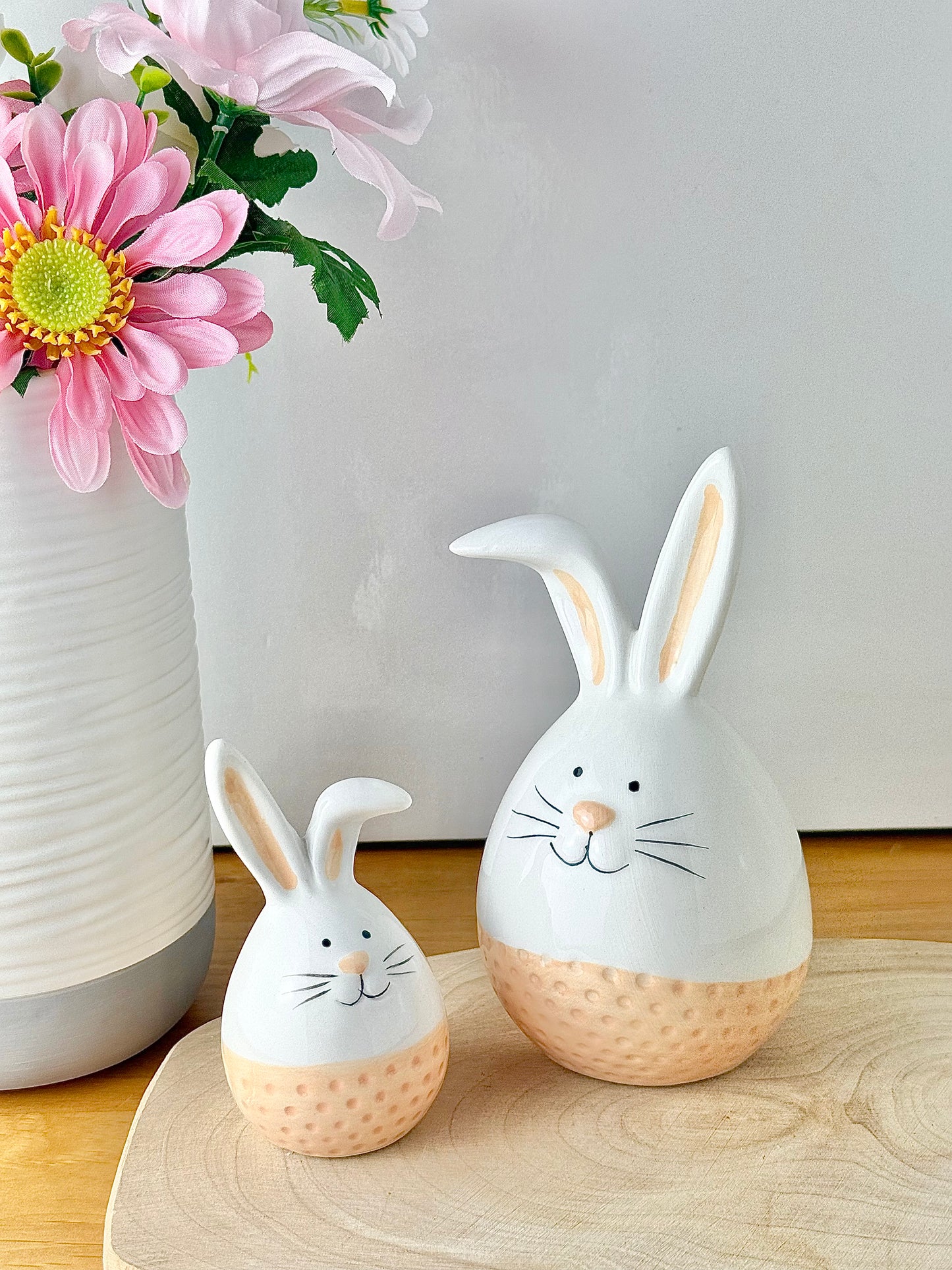 White & Beige ceramic sitting bunnys - 2 sizes