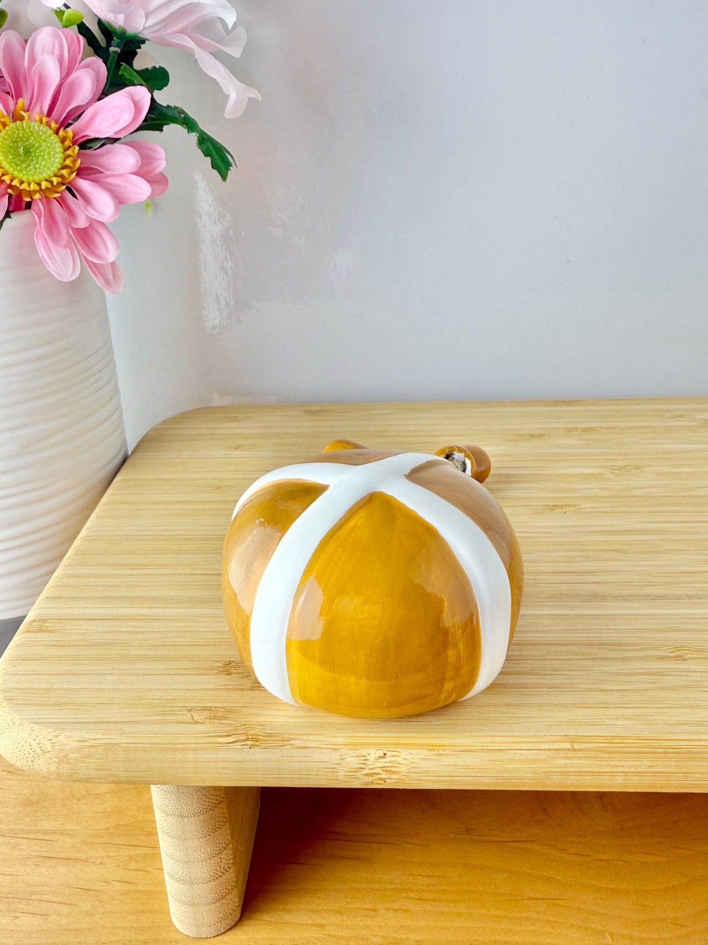 Hot Cross Bun Shelf Sitter