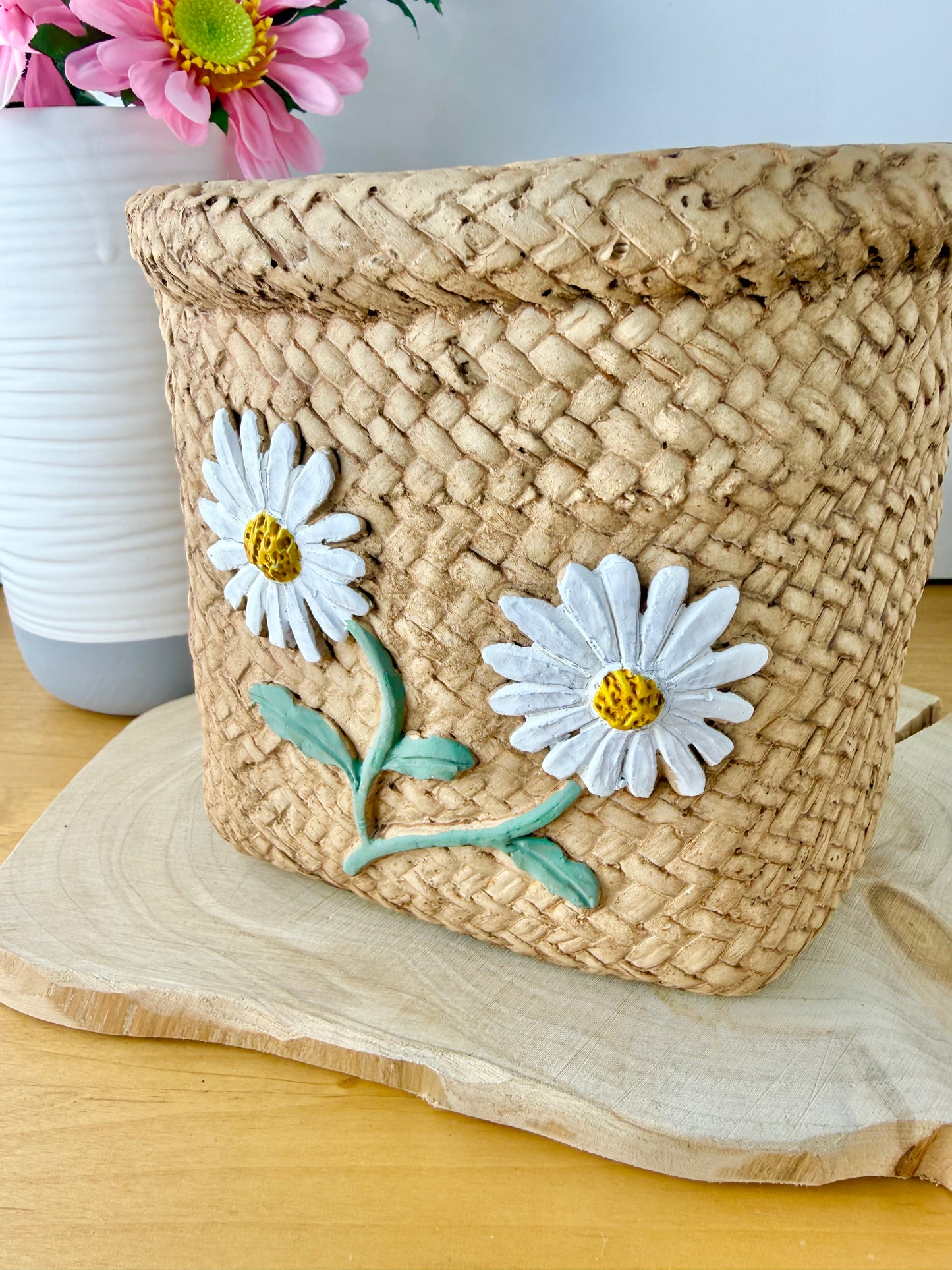 Basket effect Daisy Ceramic Plant pot - Large