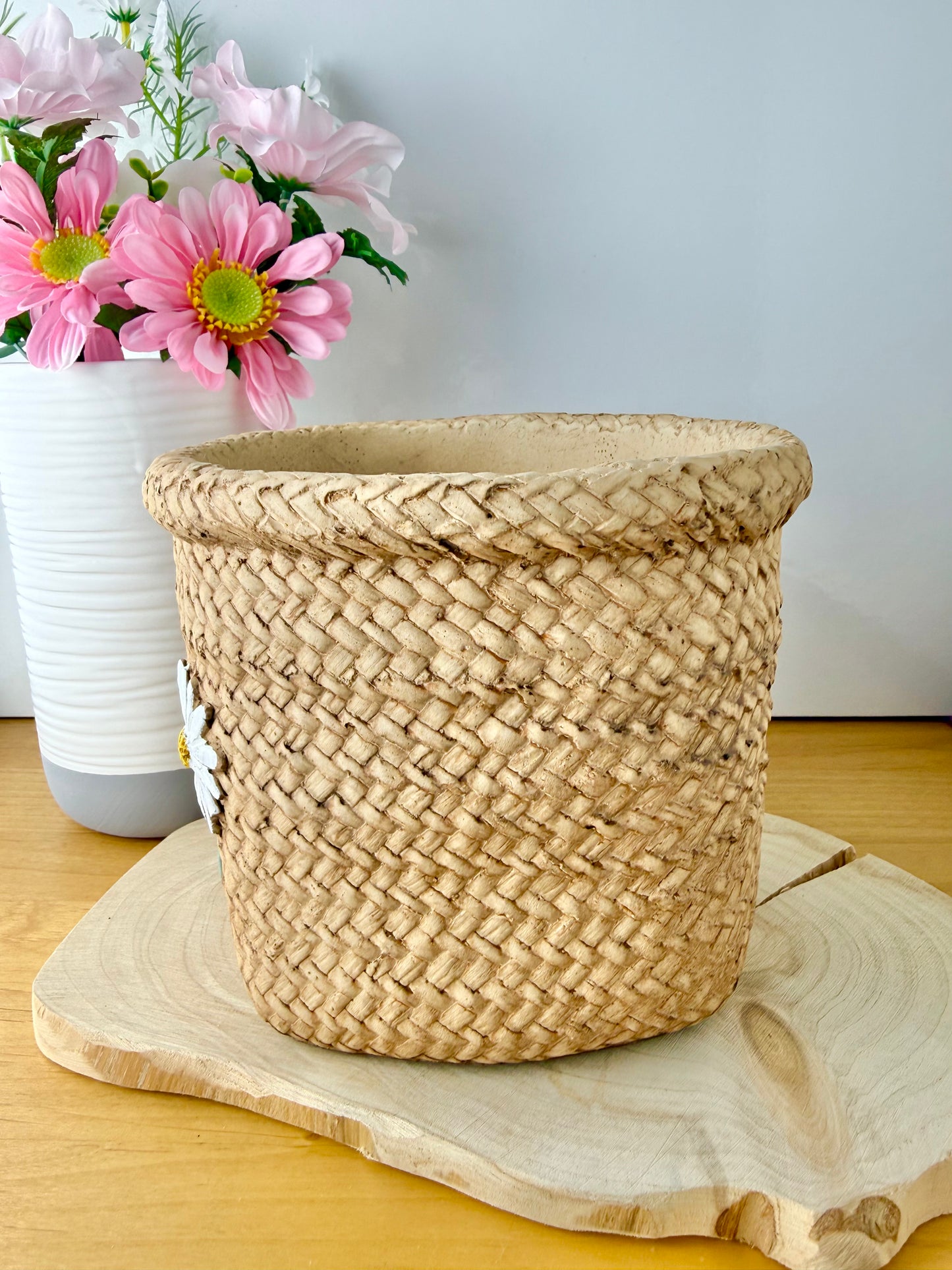 Basket effect Daisy Ceramic Plant pot - Large