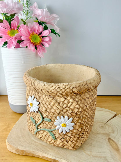 Basket effect Daisy Ceramic Plant pot - small