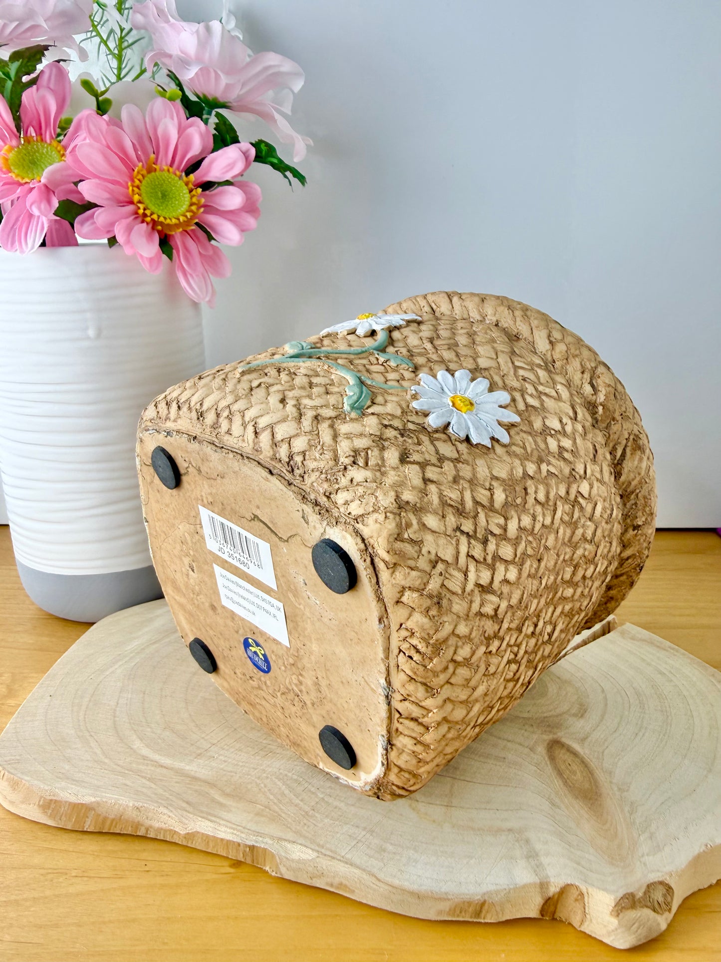 Basket effect Daisy Ceramic Plant pot - small